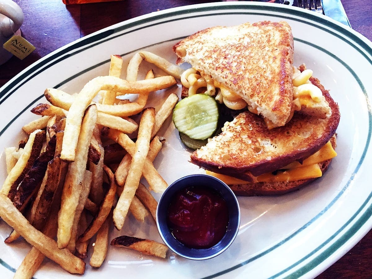 Super Deluxe Grilled Cheese @ Ted's Bulletin in Reston Town Center Virginia