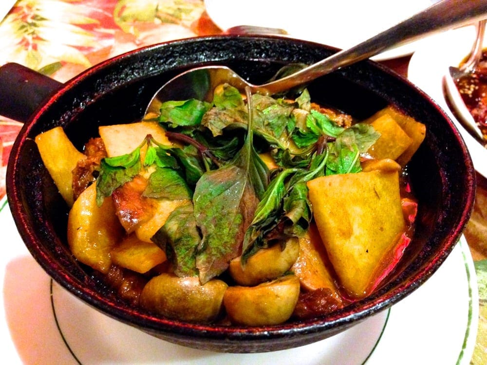 Duck Ginger Hot Pot from Yuan Fu Vegetarian