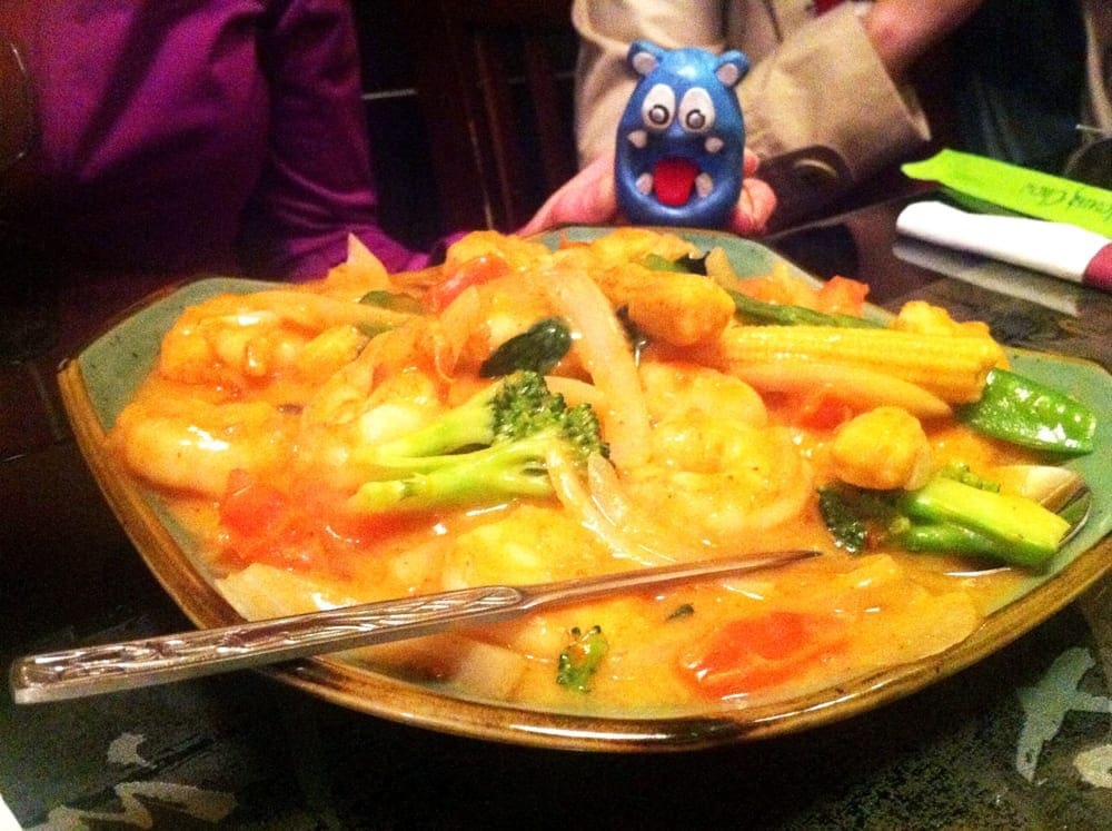 Yellow Curry Jumbo Shrimp from Young Chow
