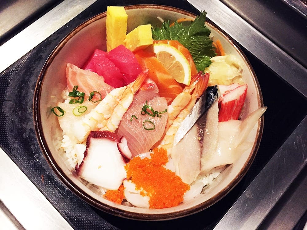 Sushi Sashimi Bowl $30 @ Cho Oishi Los Angeles California