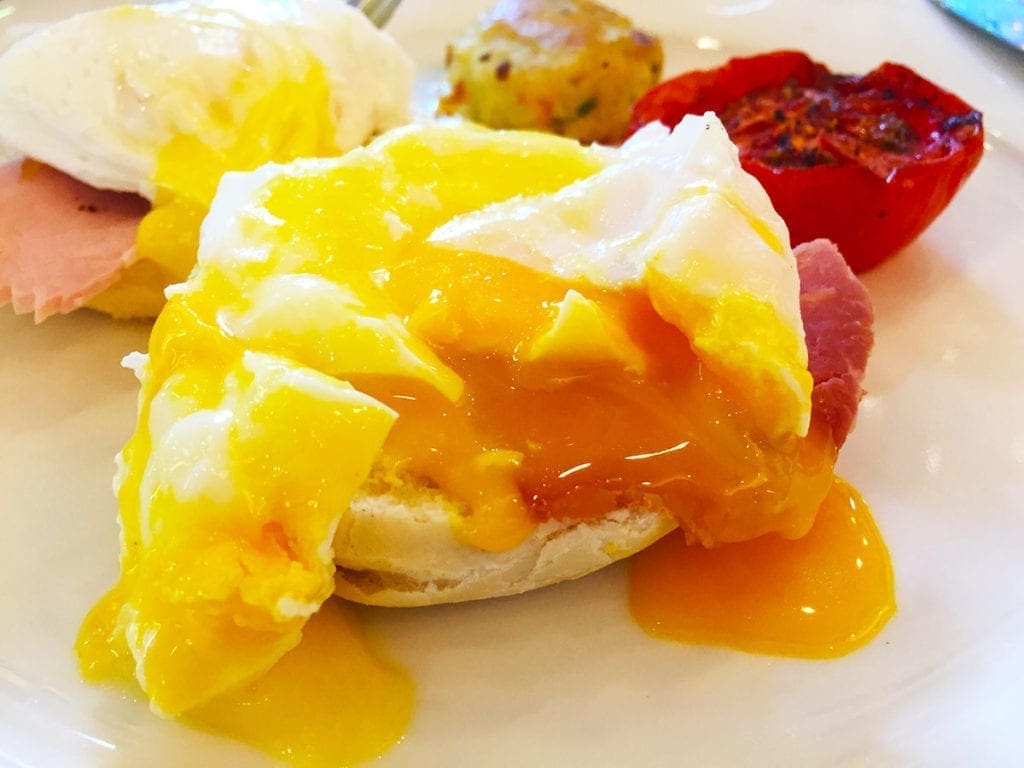 Eggs Benedict @ Le Jardin Breakfast Buffet at Oberoi Hotel in Bangalore India